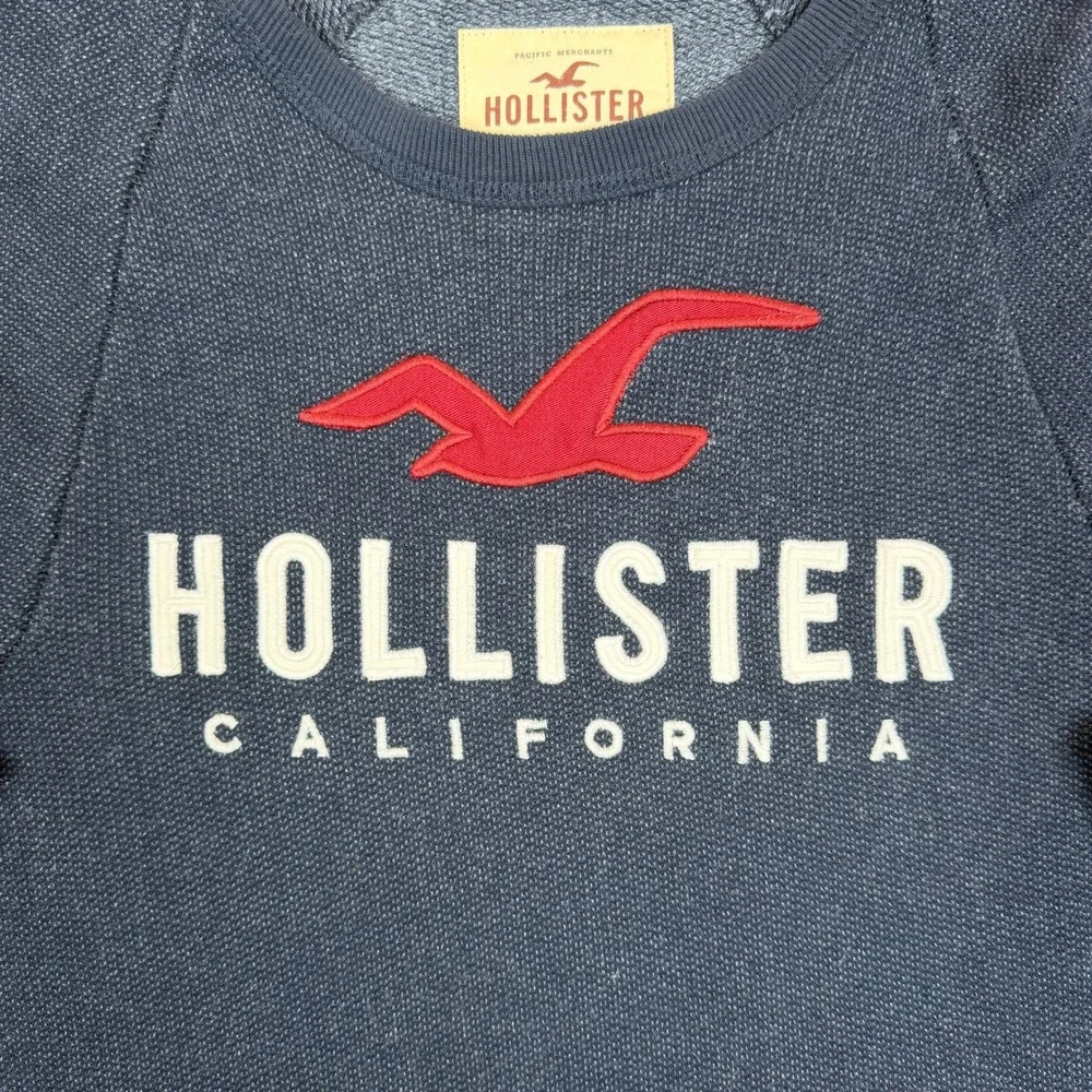 Vintage Y2K Hollister California Mens S Navy Blue Knit Logo Crewneck Sweatshirt